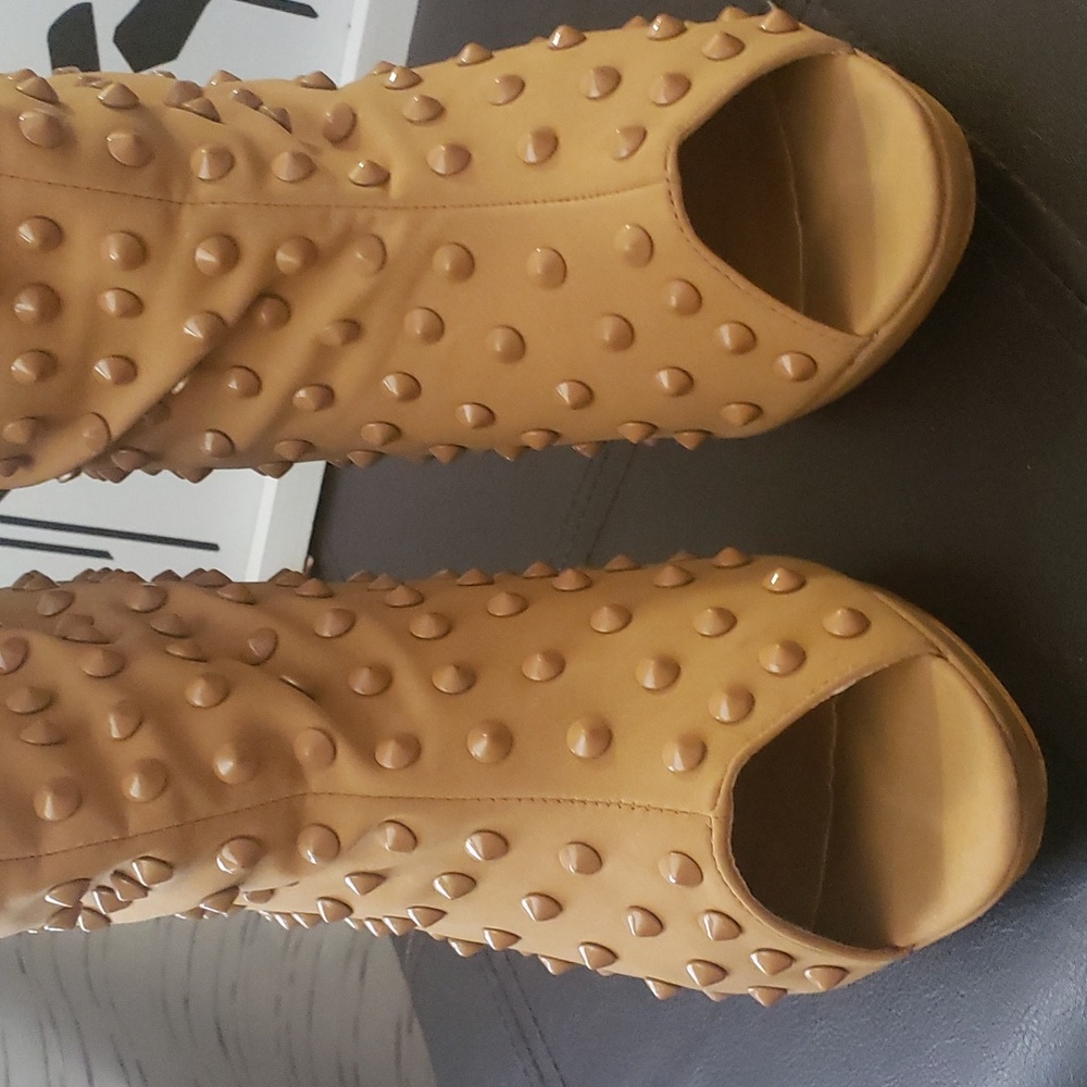 Camel Open-Toe Booties - Picture 2 of 5